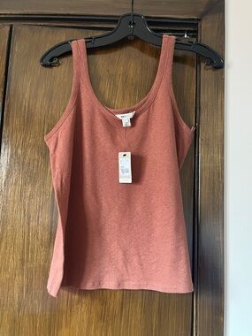RW&CO. Women's Rust Linen Blend Scoop Neck Tank Top